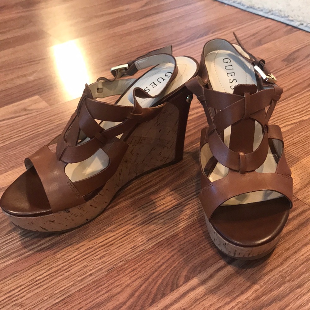 ✨SOLD✨Guess Wedges